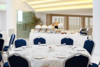 Karalis City Hotel