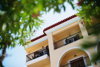 Karalis City Hotel