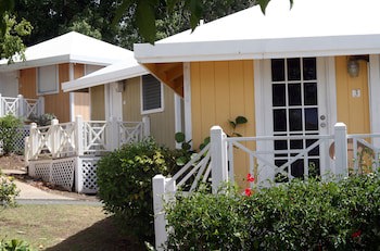 Bungalows On The Bay