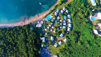 Bungalows On The Bay