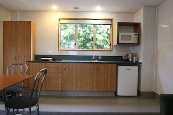 Amross Motel