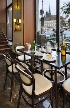 Grandezza Hotel Luxury Palace