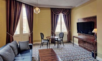 Grandezza Hotel Luxury Palace
