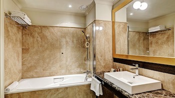 Grandezza Hotel Luxury Palace