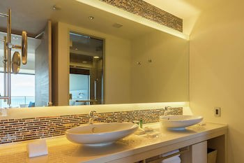 Hilton Okinawa Chatan Resort
