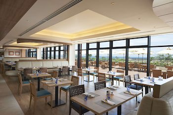 Hilton Okinawa Chatan Resort