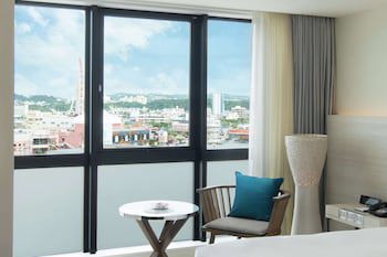Hilton Okinawa Chatan Resort