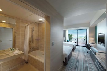 Hilton Okinawa Chatan Resort