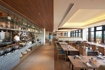 Hilton Okinawa Chatan Resort