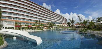 Hilton Okinawa Chatan Resort