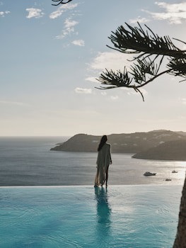 Myconian Utopia Relais & Chateaux