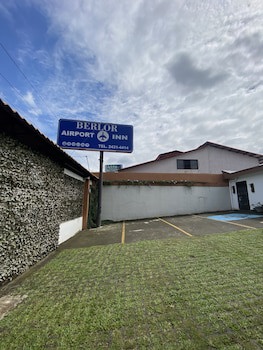Berlor Airport Inn