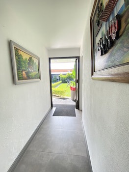 Berlor Airport Inn