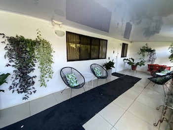 Berlor Airport Inn