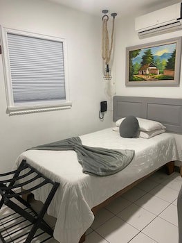 Berlor Airport Inn