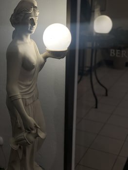 Berlor Airport Inn