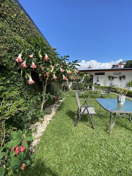 Berlor Airport Inn