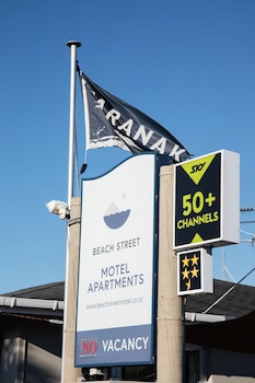 Beach Street Motel Apartments
