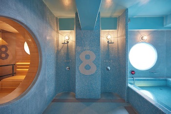 8Hotel