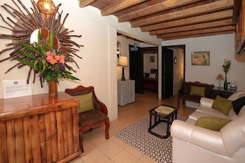 Casa De Piedra