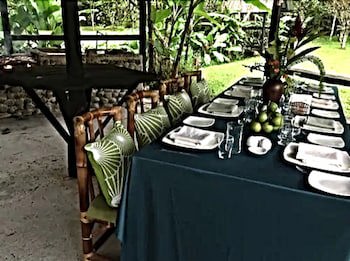 Casa De Piedra