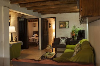Casa De Piedra