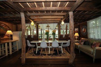 Casa De Piedra