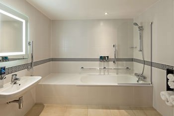 Hampton By Hilton London Gatwick Airport