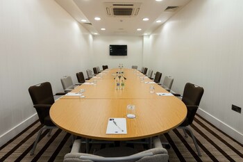 Hampton By Hilton London Gatwick Airport
