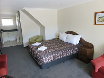 Admirals Motor Lodge
