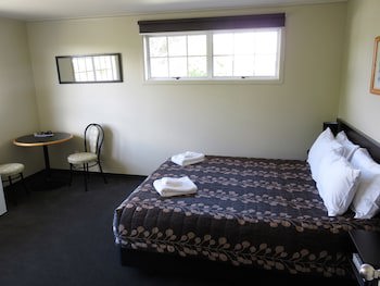 Admirals Motor Lodge