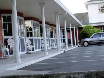 Admirals Motor Lodge