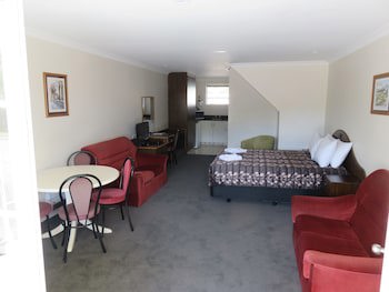 Admirals Motor Lodge