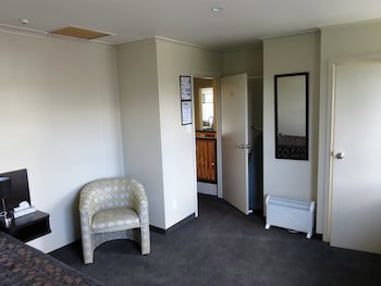 Admirals Motor Lodge
