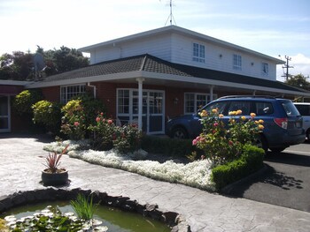 Admirals Motor Lodge