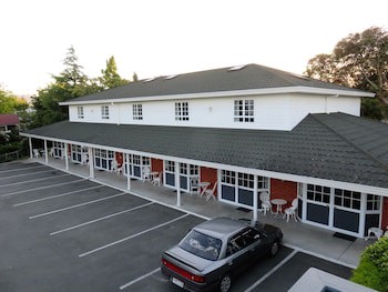 Admirals Motor Lodge