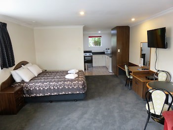 Admirals Motor Lodge