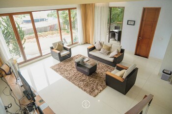 Cemara Villa 4 Bedrooms With A Private Pool