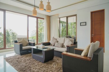 Cemara Villa 4 Bedrooms With A Private Pool