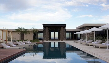 The Vines Resort & Spa
