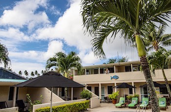 Coral Sands Apartments