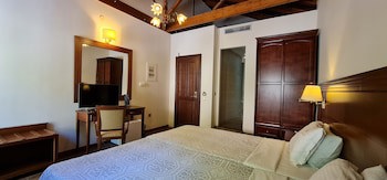 Manthos Mountain Resort & Spa