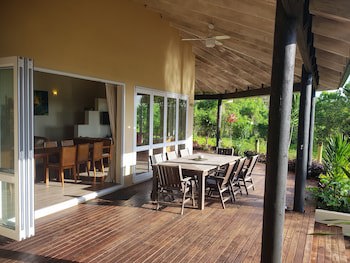 Muri Beach Resort