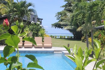 Muri Beach Resort