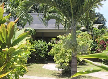 Muri Beach Resort