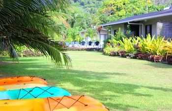 Muri Beach Resort