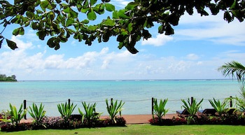 Muri Beach Resort