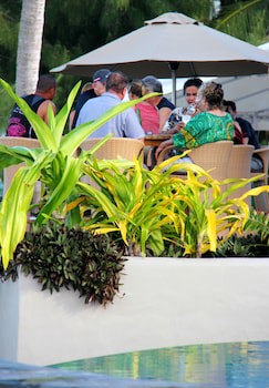 Muri Beach Resort