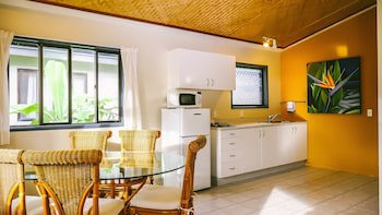Muri Beach Resort