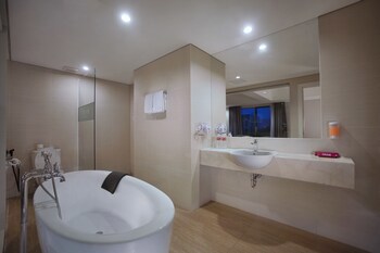 Favehotel - Pantai Losari Makassar